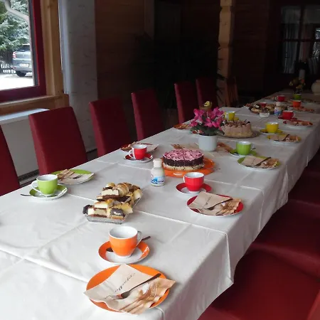 Haus Waldeck * Neuhermsdorf